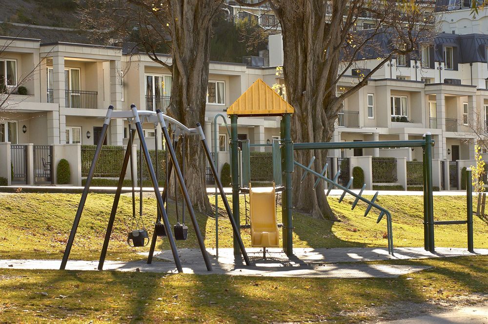Esplanade Queenstown By Staysouth Exterior photo